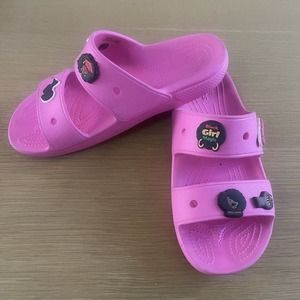 Women's Crocs Size 10 Classic Sandal Black Girl Pride BLM Charms